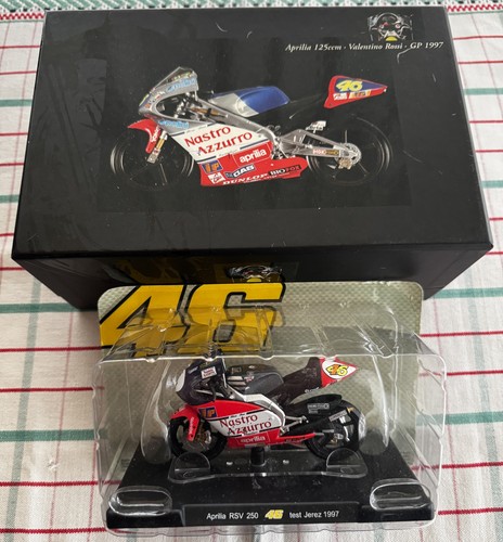 Valentino rossi moto 12 - moto, 1/12
